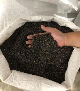 black and white peppers