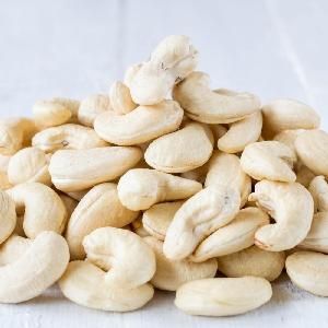 GRADE A CASHEW NUTS KENNELS