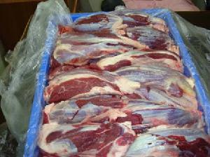  frozen   beef  carcass,  frozen   beef  offal,  frozen   beef  omasum, buffalo  heart 