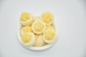 Wholesale Freeze Dried fruit tarts Healthy Food Snacks mango tart strawberry tart yellow peach tart