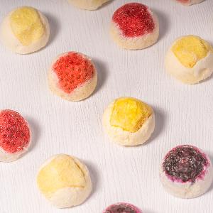 Wholesale Freeze Dried Cheese Ball Fruit Flavor Snacks Food Fruit Cheese Hemisphere